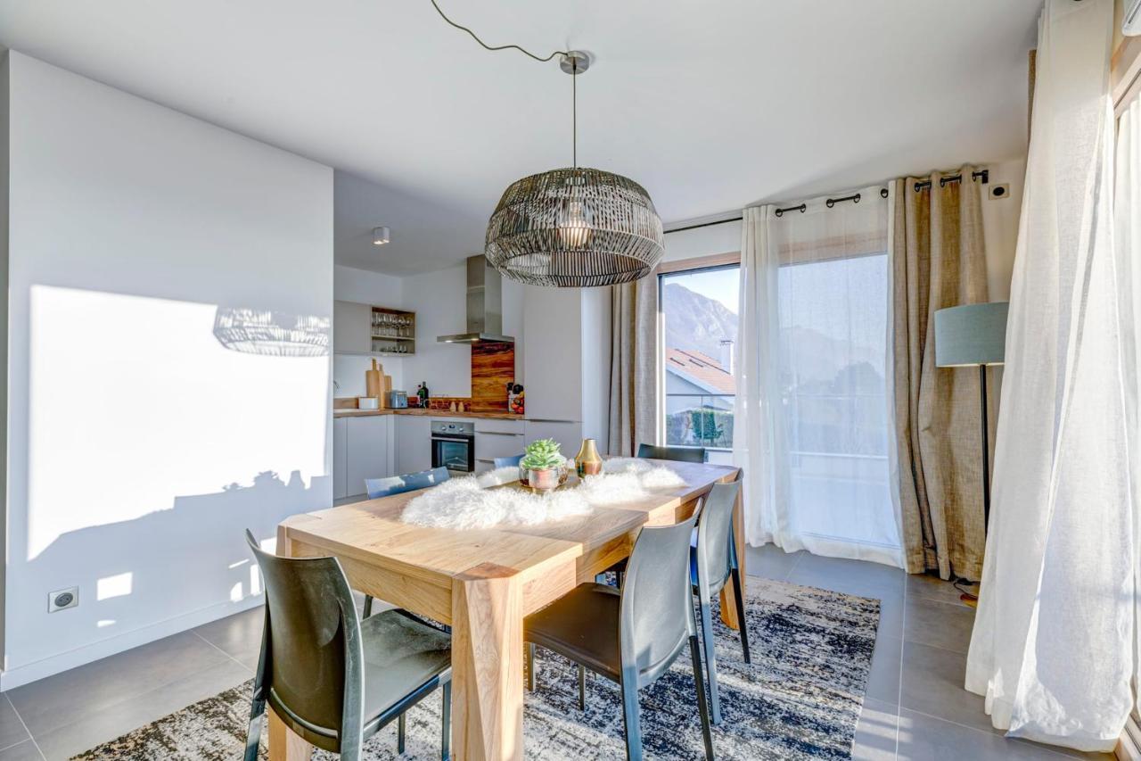 Serenity - 3 Bedroom Top Floor Apartment Parking & Lake View Terrace Annecy Exterior photo